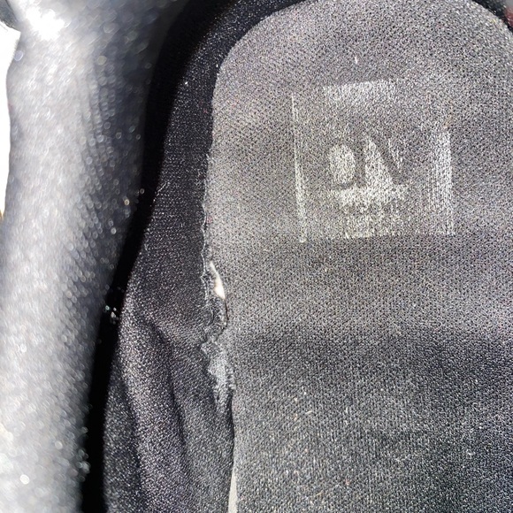 DV Dolce Vita women’s sneakers. - Picture 7 of 13